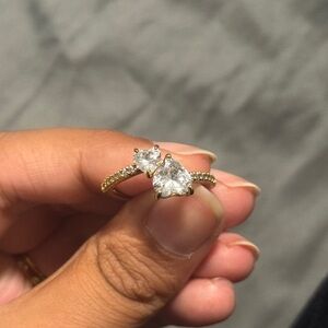 PANDORA Double Heart Sparkling Ring
14k Gold-plated unique metal blend - Size 8